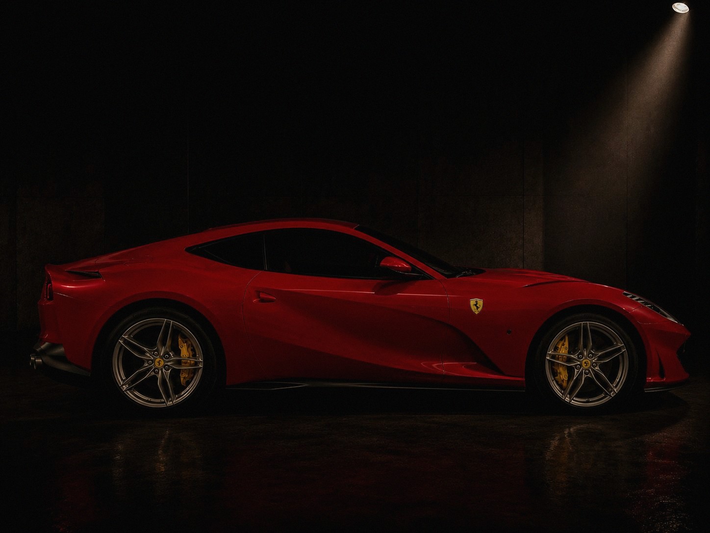 Ferrari 812 Superfast — side profile