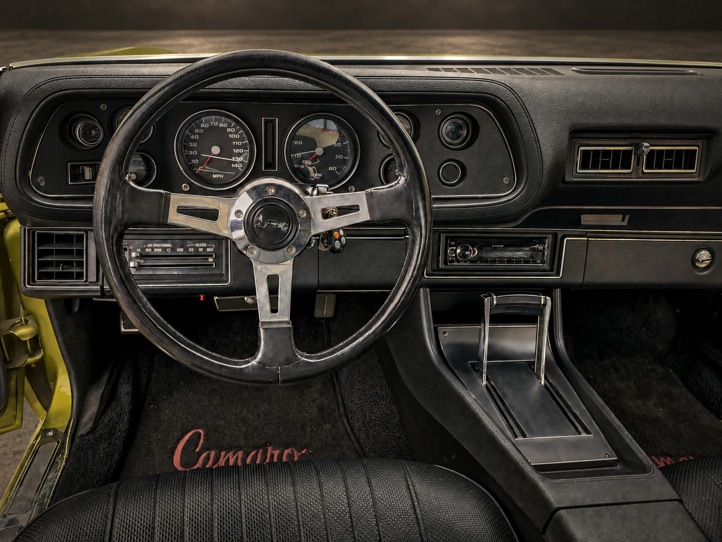 Chevrolet Camaro RS — interior detail