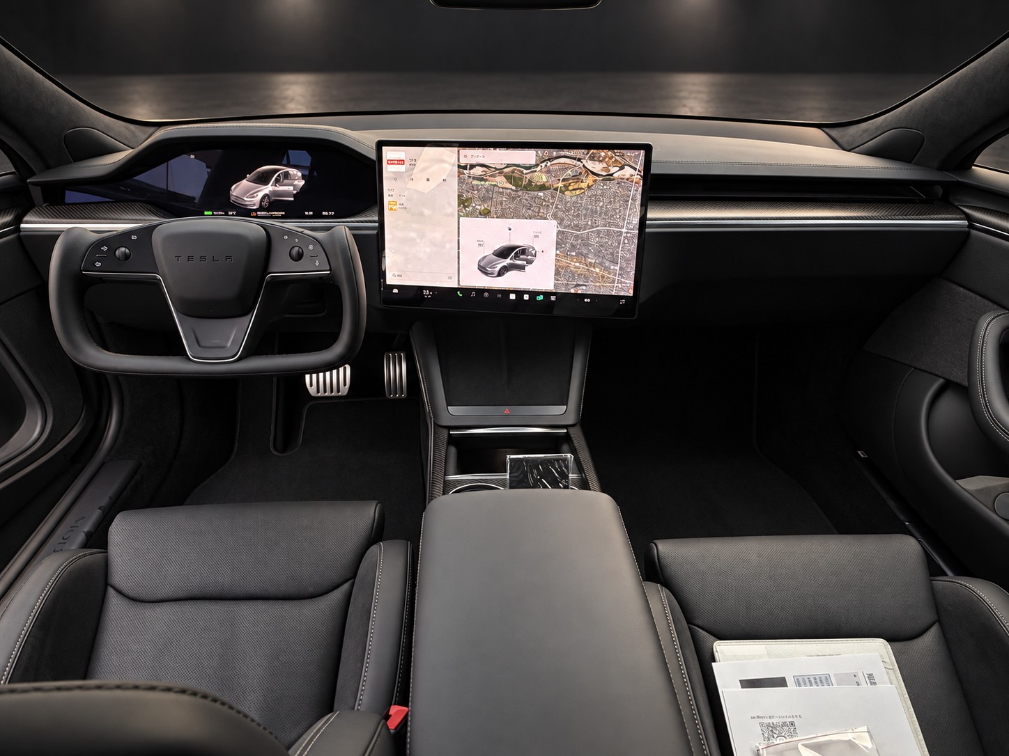 Tesla Model S Plaid — interior detail